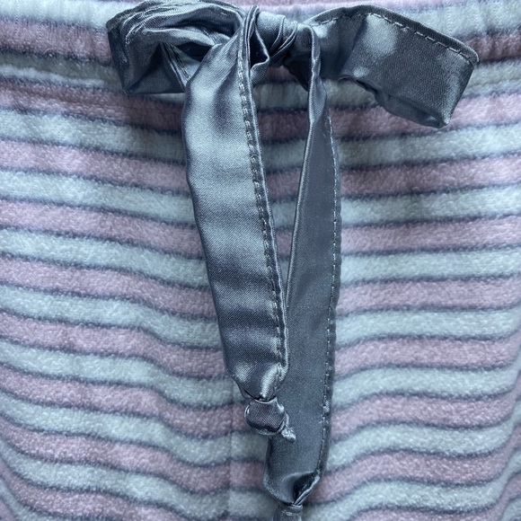 Pajamagram Pink, White & Gray Stripe, Satin Trim Woman’s Size Large Pajama Set. - Picture 6 of 11